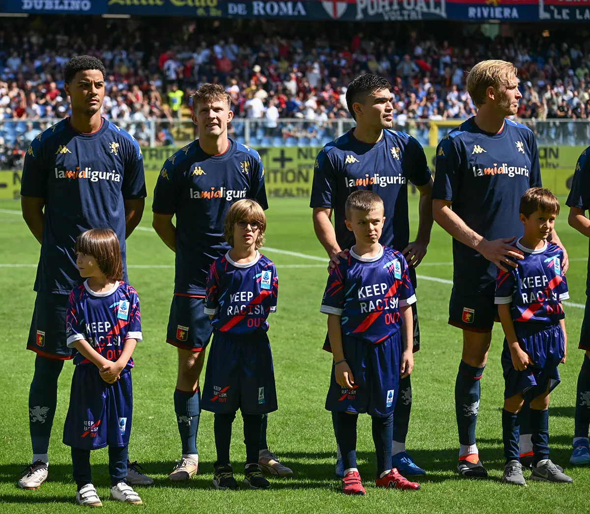 Bimbi in campo